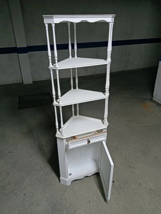 Rinconera de madera blanca