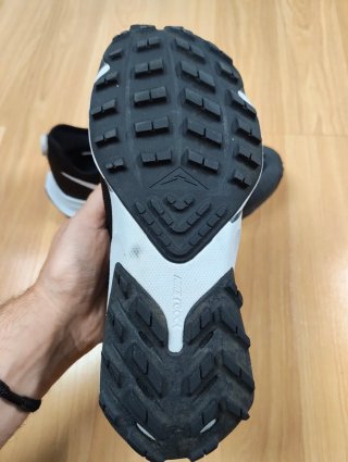 Zapatillas Nike Terra Kiger 7 Negro/Blanco