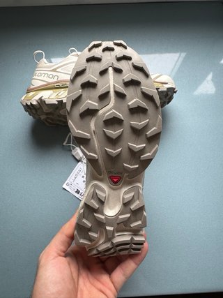 Salomon XT6 Beige/Blanco