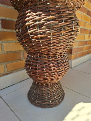 Macetero mimbre y cerámica decorado