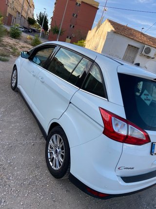 vendo ford Grand C-Max titanium en muy buen estao