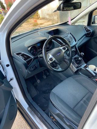 vendo ford Grand C-Max titanium en muy buen estao