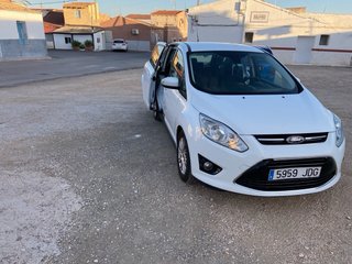 vendo ford Grand C-Max titanium en muy buen estao