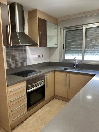 Piso en alquiler en Cardenal Benlloch en Mislata