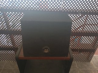 Subwoofer JBL 1000W Negro y Plateado