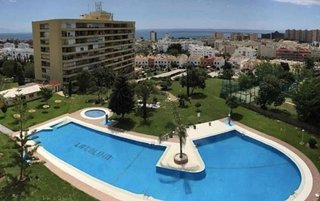 Piso en alquiler en Playamar en Torremolinos