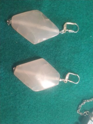 Set di Gioielli: Orecchini, Medaglia e Bracciale