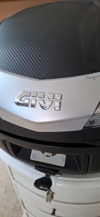 Bauletto Moto Givi Nero e Argento