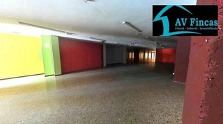 Local comercial en venta en La Roureda en Viladecans