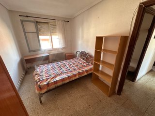 PISO EN VENTA EN LA ZONA DE PLAZA DE TOROS B-1867