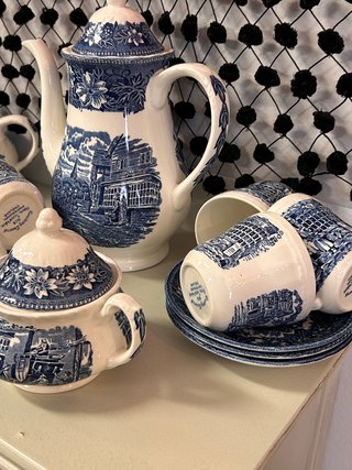 Set da caffè in ceramica inglese Royal Tudor Ware