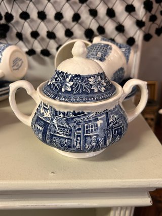 Set da caffè in ceramica inglese Royal Tudor Ware
