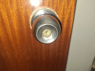Se alquila habitacion para una chica interna