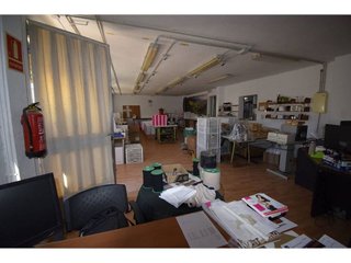 Local comercial en venta en La Vega - Oteruelo en León