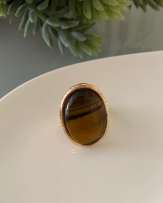 Anello con pietra occhio di tigre