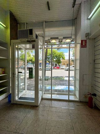 Local comercial en alquiler en Delicias en Zaragoza