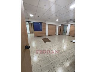 Local comercial en alquiler en La Salut en Barcelona