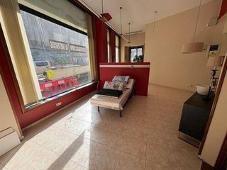 Local comercial en alquiler en O Berbés - Peniche en Vigo