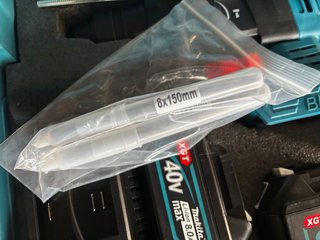 Martillo Percutor Makita 40V XGT Nuevo