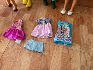 Muñecas Nancy con Accesorios y Ropa