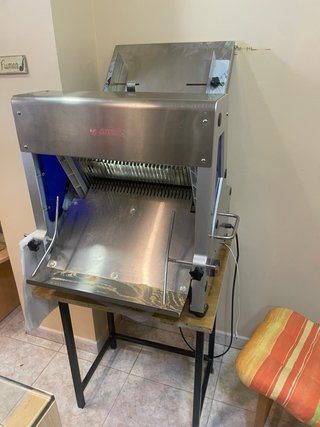 Mobiliario para tienda (panadería)