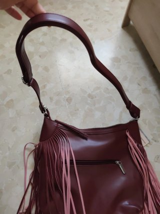 Bolso de flecos sin marca