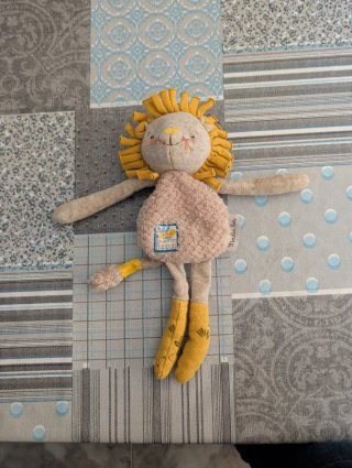 Peluche Doudou León Bebe