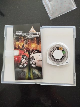 Lote 4 giochi PSP: Midnight Club 3, Naruto, Pursuit Force