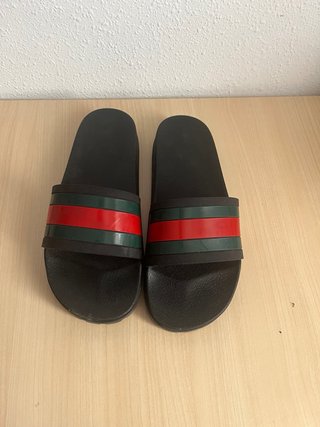 Chanclas Gucci