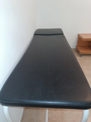 Camilla fija. Espaldar hasta 80 grados