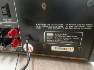 Amplificador Sansui A-60 Hi-Fi DC Servo 1980 Japón
