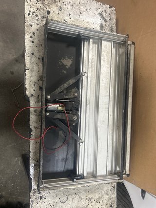 Escalón Eléctrico para Autocaravanas y Campers