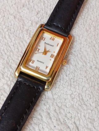 Reloj RADIANT