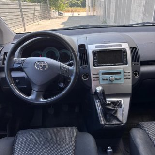 Toyota Verso 2.2D 177cv • 7 plazas