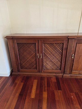 Aparador grande de madera