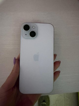 iPhone 15 Apple