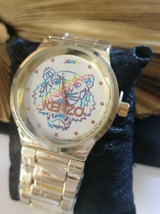 Reloj Kenzo Dorado con Diseño Tigre Multicolor