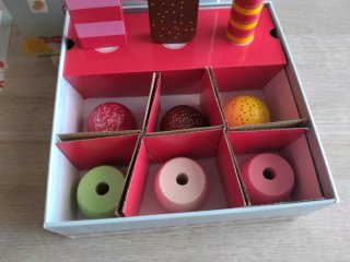 Caja de helados de juguete