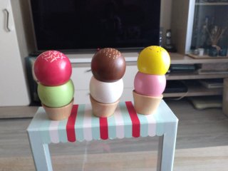 Caja de helados de juguete