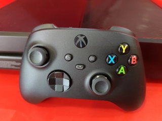 Xbox One 500GB + Mando Series X
