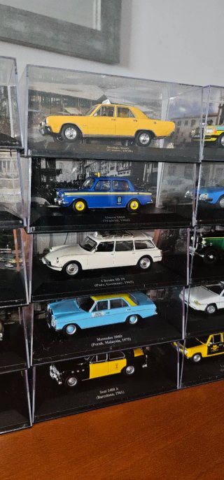 Colección Taxis del Mundo coxhes a escala 1/43