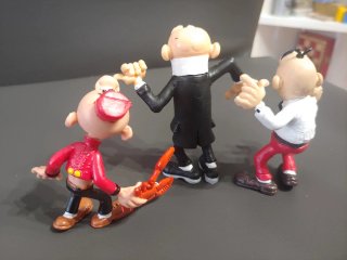 Figuras pvc Mortadelo Filemón y botones Sacarino