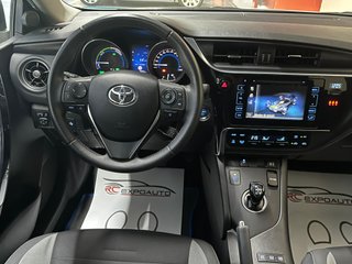 Toyota Auris 2016