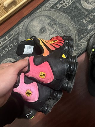 Nike Shox R4 Rojo Amarillo
