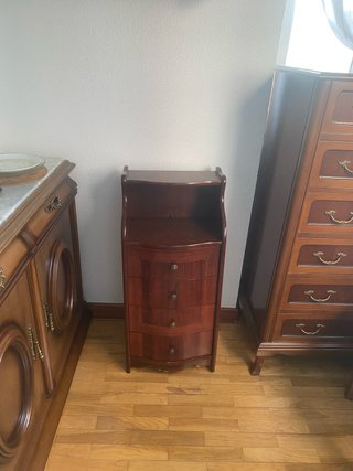 Mueble auxiliar de madera