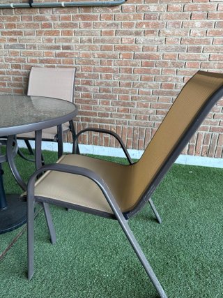 Mesa redonda cristal y 4 sillas exterior
