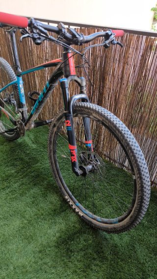 Bicicleta GIANT FATHOM 29