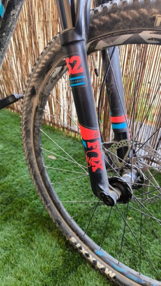 Bicicleta GIANT FATHOM 29