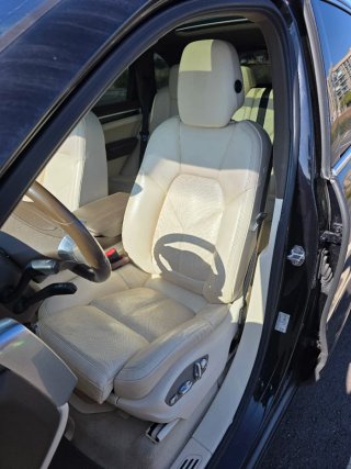 Porsche Cayenne 2012