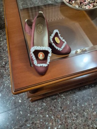 Falda huertana con delantal y pico regalo zapatos